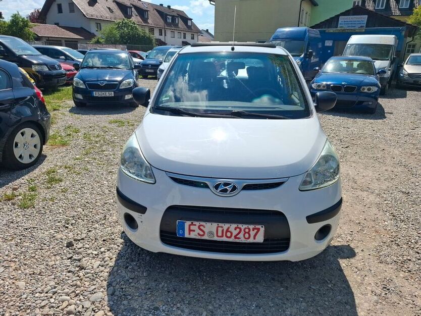 i10