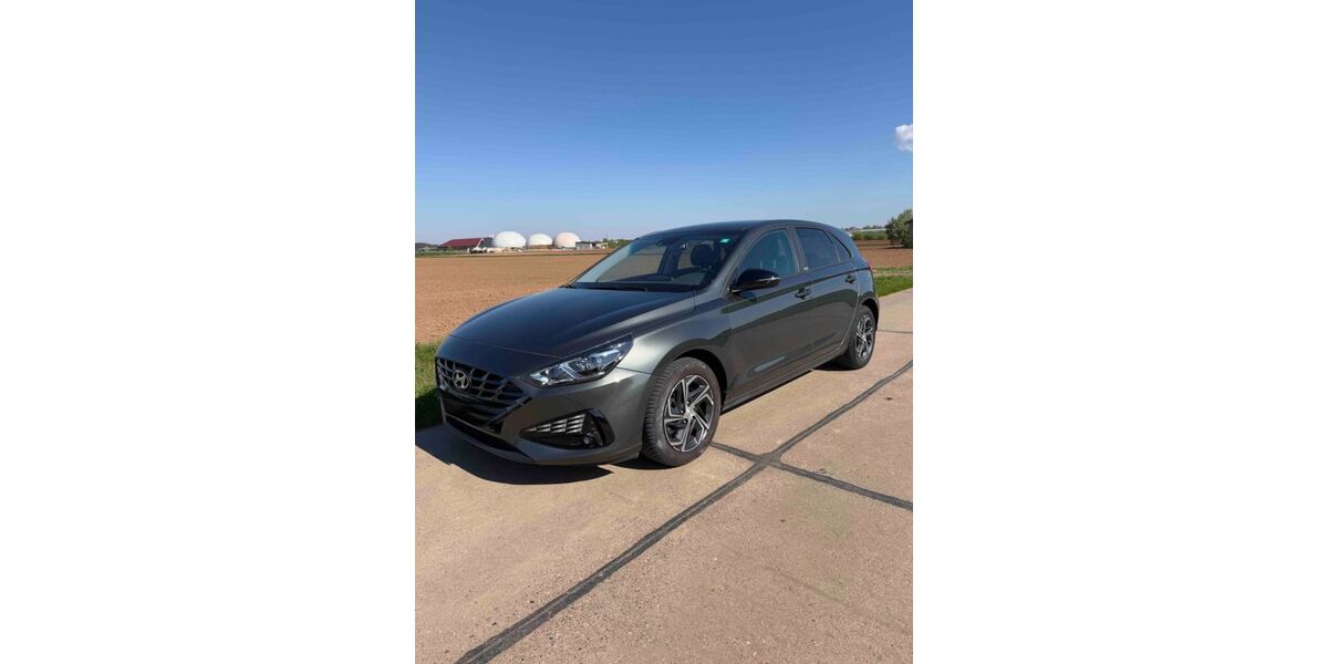 Hyundai i30 57.000 km 16.700 &euro; Obermichelbach 90587