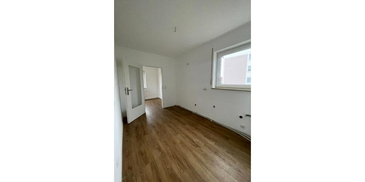 Hochparterre Bobingen - 3 Zimmer, 77 m&sup2;, 882&euro; | Angebot:25256117