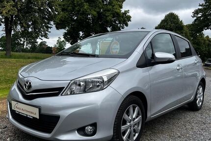 Toyota Yaris 28.580 km 8.490 &euro; Minden 32425
