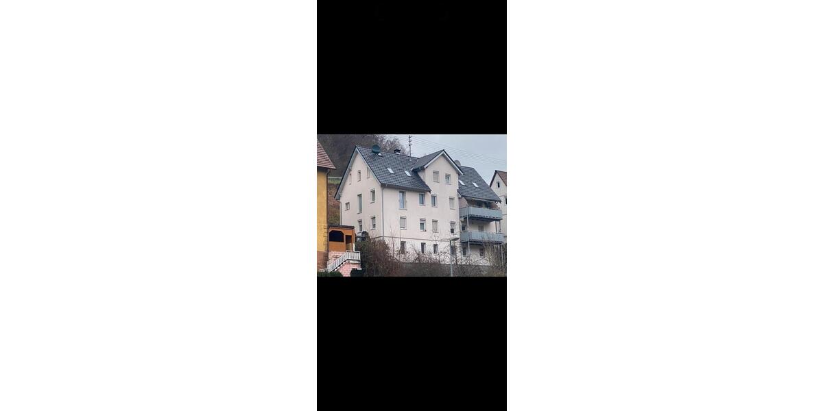 Doppelhaushälfte Calw - 7 Zimmer, 150 m&sup2;, 375.000&euro; | Angebot:25498592