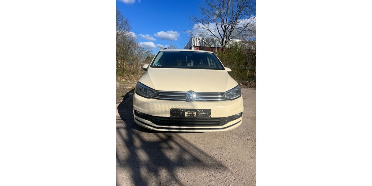 VW Touran 315.300 km 6.890 &euro; Hamburg 22045