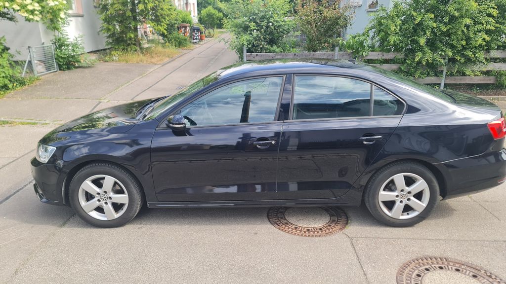 VW Jetta 116.000 km 9.990 &euro; München 80939
