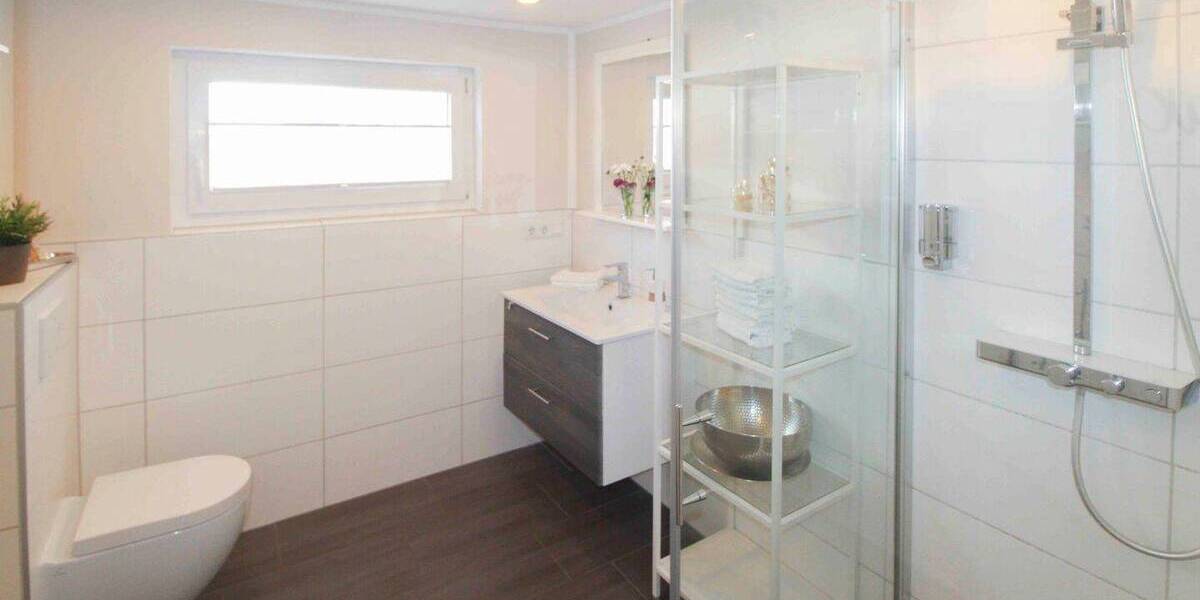 Einfamilienhaus Flensburg Engelsby - 8 Zimmer, 150 m&sup2;, 559.000&euro; | Angebot:26359415