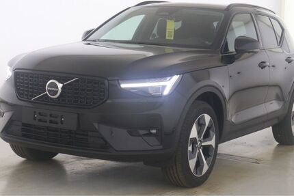 Volvo XC40 16.900 km 38.990 &euro; Neutraubling 93073
