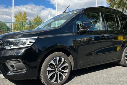 Renault Kangoo 33.245 km 24.500 € Berlin 14059
