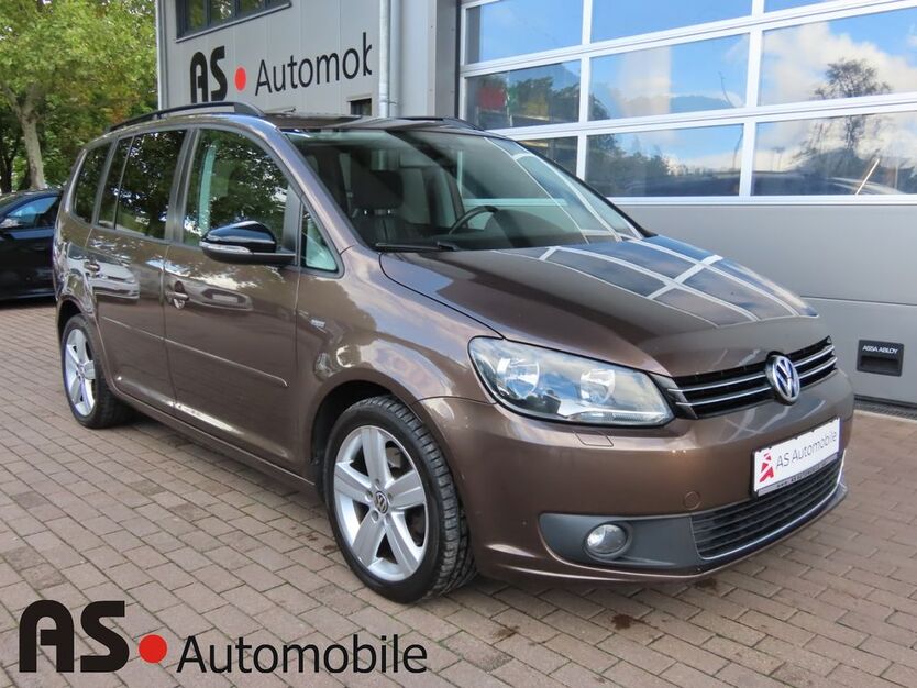 VW Touran 165.000 km 10.790 € Stuttgart 70329