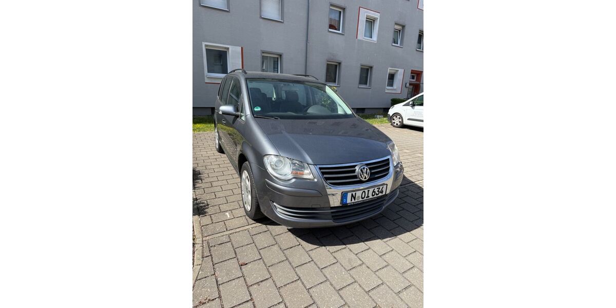 VW Touran 171.000 km 4.790 &euro; Nürnberg 90461