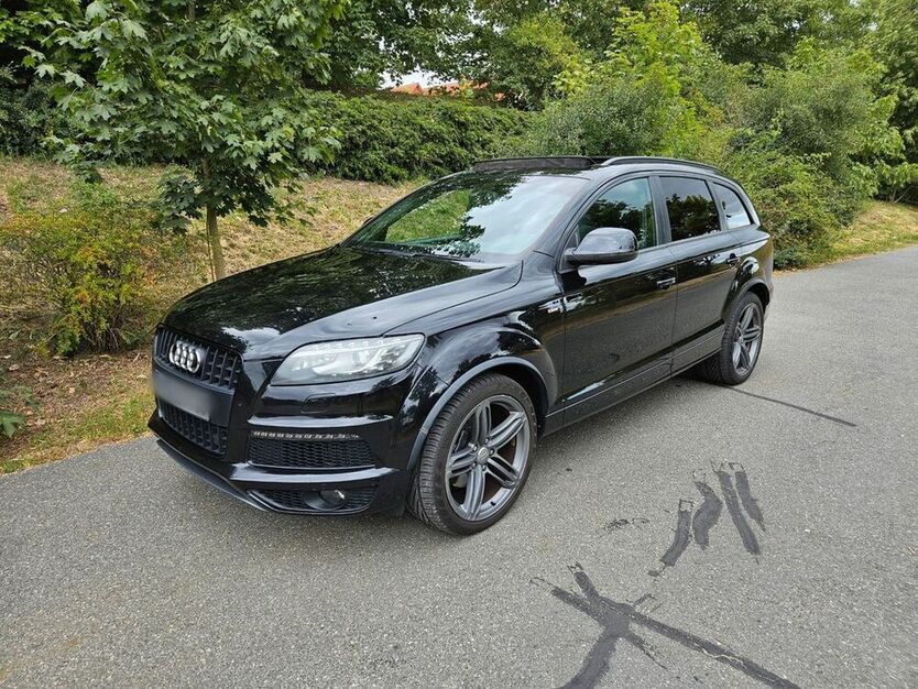 Q7
