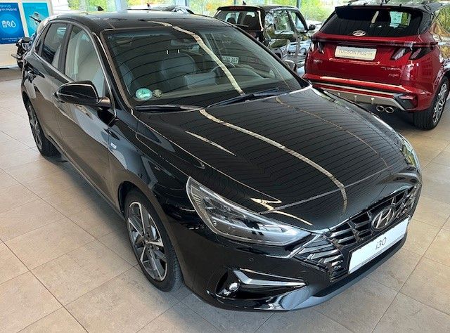 Hyundai i30 19.500 km 23.890 € Villingen-Schwenningen 78048