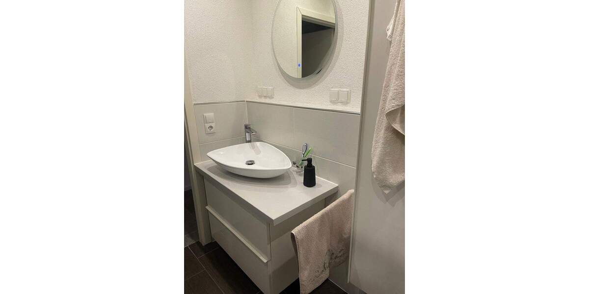 Etagenwohnung Ludwigshafen am Rhein Pfingstweide - 3 Zimmer, 80 m&sup2;, 950&euro; | Angebot:24845640