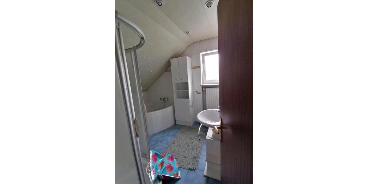 Dachgeschoßwohnung Marpingen - 5 Zimmer, 135 m&sup2;, 800&euro; | Angebot:26121979