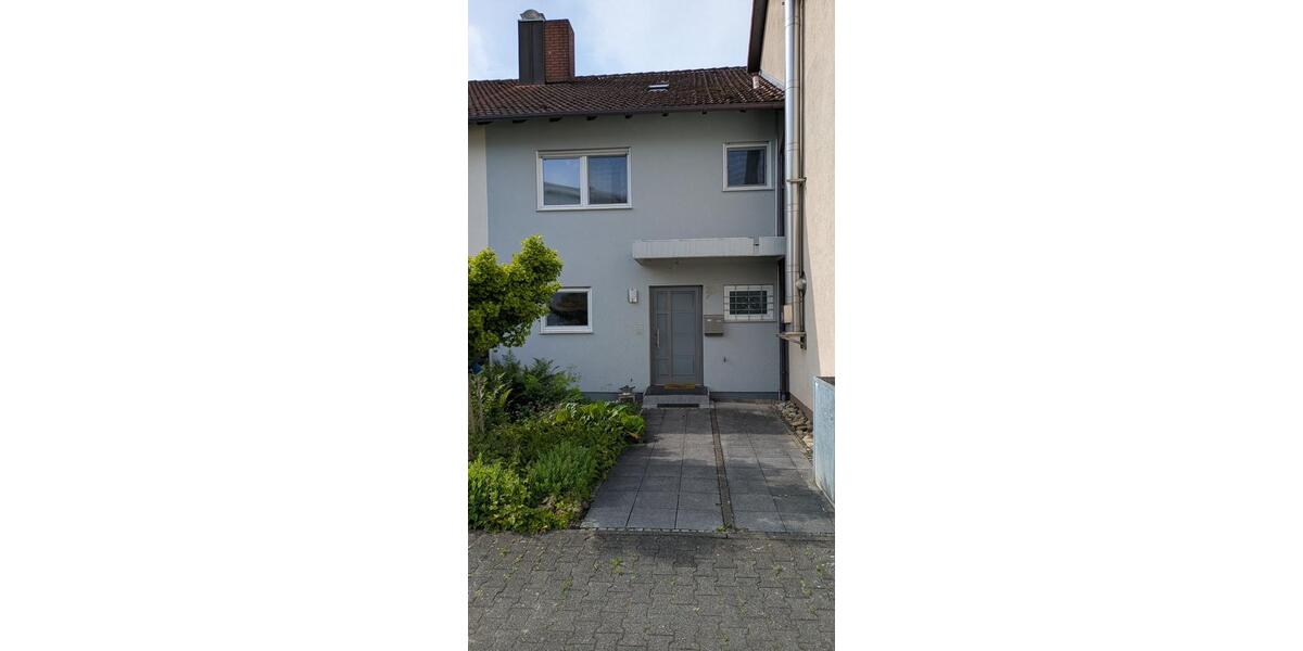 Reihenhaus in Bad Rappenau, Provisionsfrei, PV-Anlage Holzofen, zimmer