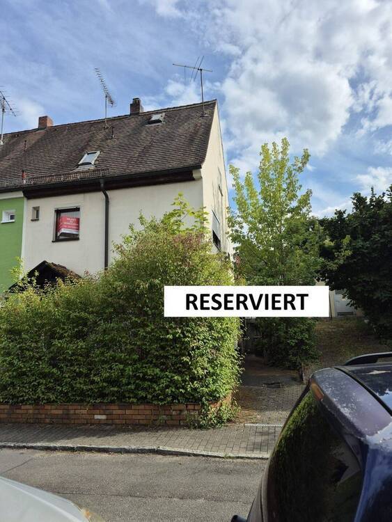 REH, stark Sanierungsbedürftig, in gute Lage-Bubenreuth 4 zimmer