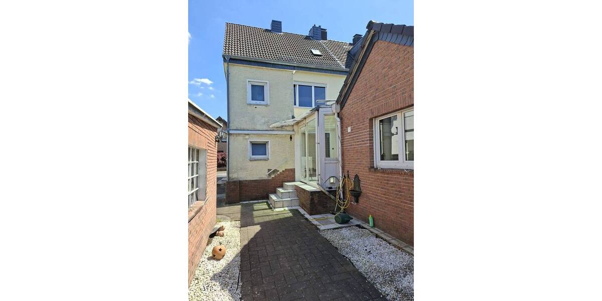 Doppelhaushälfte Troisdorf Spich - 7 Zimmer, 136 m&sup2;, 349.000&euro; | Angebot:26703524
