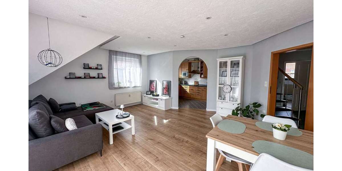 Etagenwohnung Schwülper - 3 Zimmer, 79 m&sup2;, 219.000&euro; | Angebot:25722812