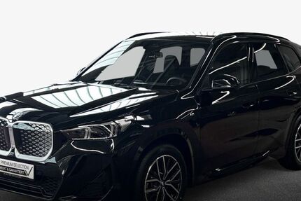 BMW iX1 9.909 km 52.490 &euro; Rastatt 76437