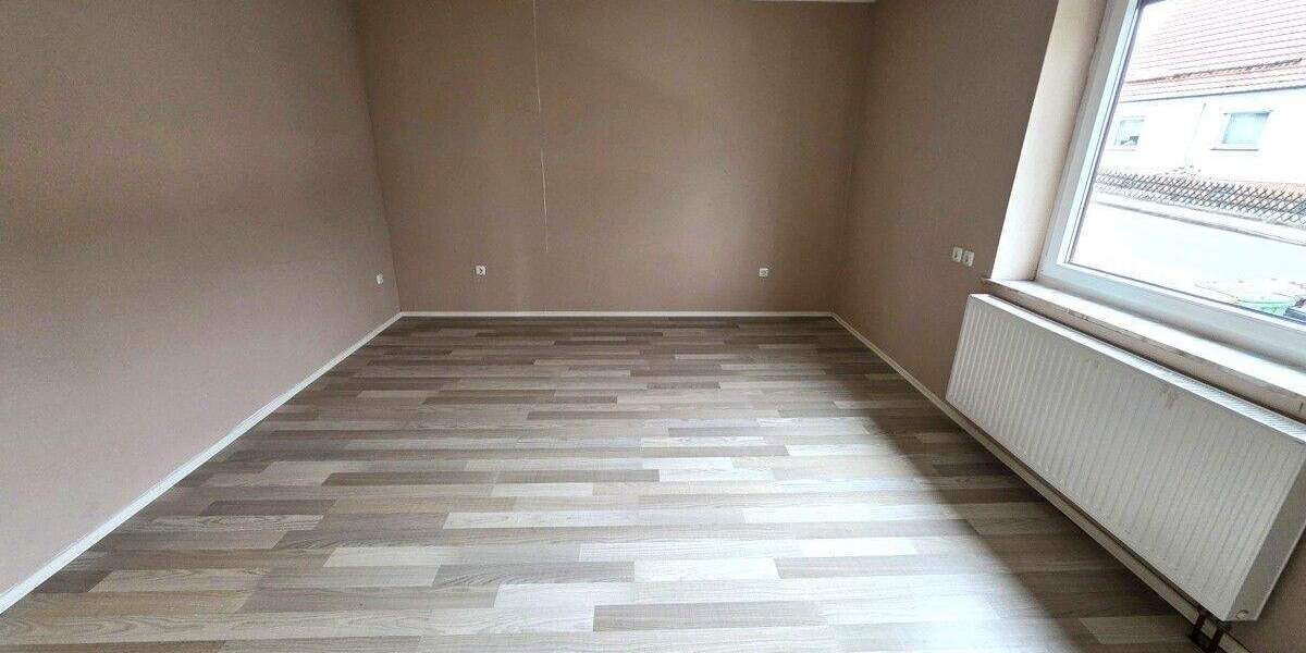 Mehrfamilienhaus, Wohnhaus Vellmar / Frommershausen Frommershausen - 6 Zimmer, 132 m&sup2;, 299.000&euro; | Angebot:25276828