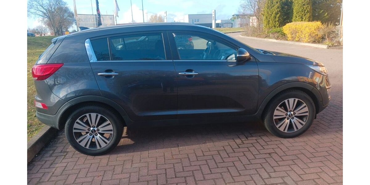 Kia Sportage 99.100 km 12.000 &euro; SCHORFHEIDE OT FINOWFURT 16144