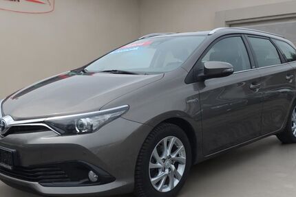 Toyota Auris 144.300 km 13.900 &euro; Wilkau-Haßlau 08112