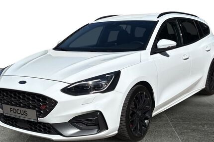 Ford Focus 82.030 km 22.555 &euro; Siegen 57072