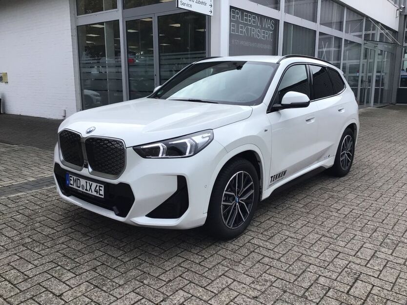 BMW iX1 3.900 km 53.990 € Emden 26723
