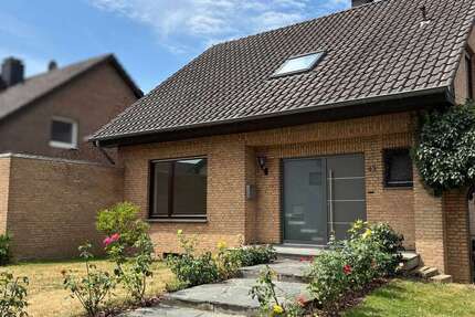 Haus Rees - 4 Zimmer, 115 m&sup2;, 379.000&euro; | Angebot:27076380