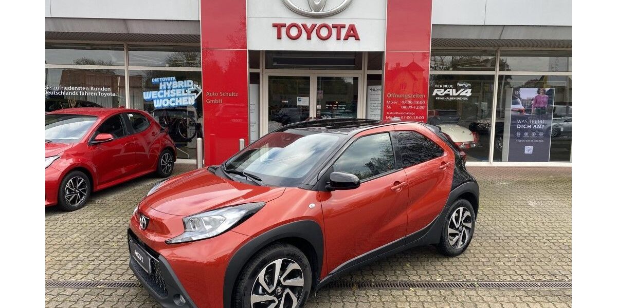 Toyota Aygo (X) 1.354 km 18.440 &euro; Ruhland 01945