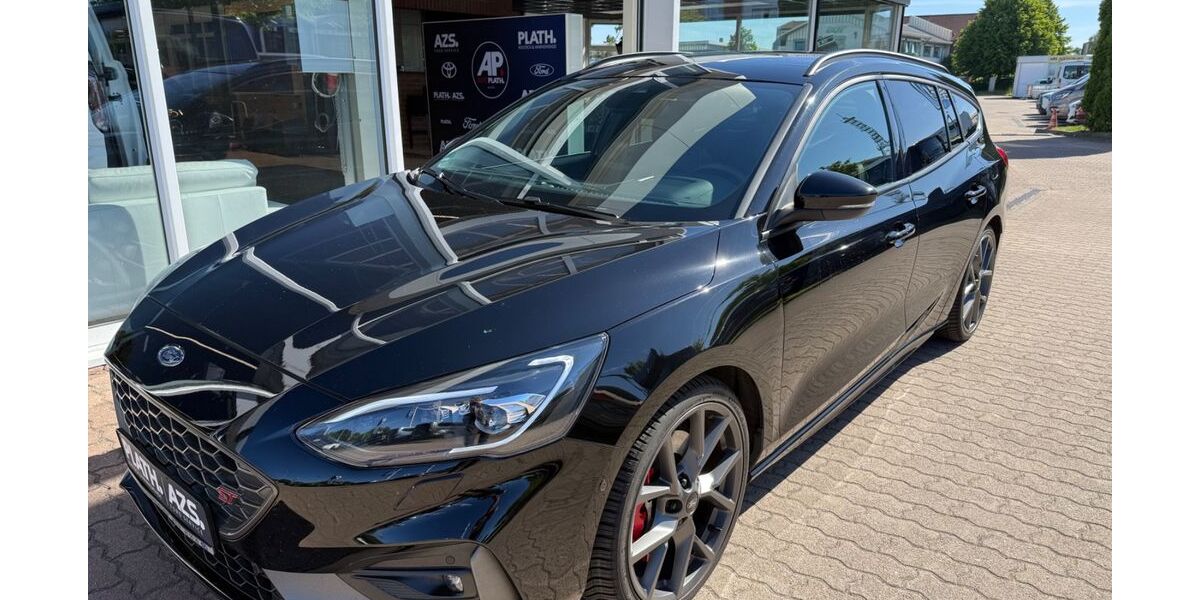 Ford Focus 83.434 km 22.490 &euro; Rostock 18059
