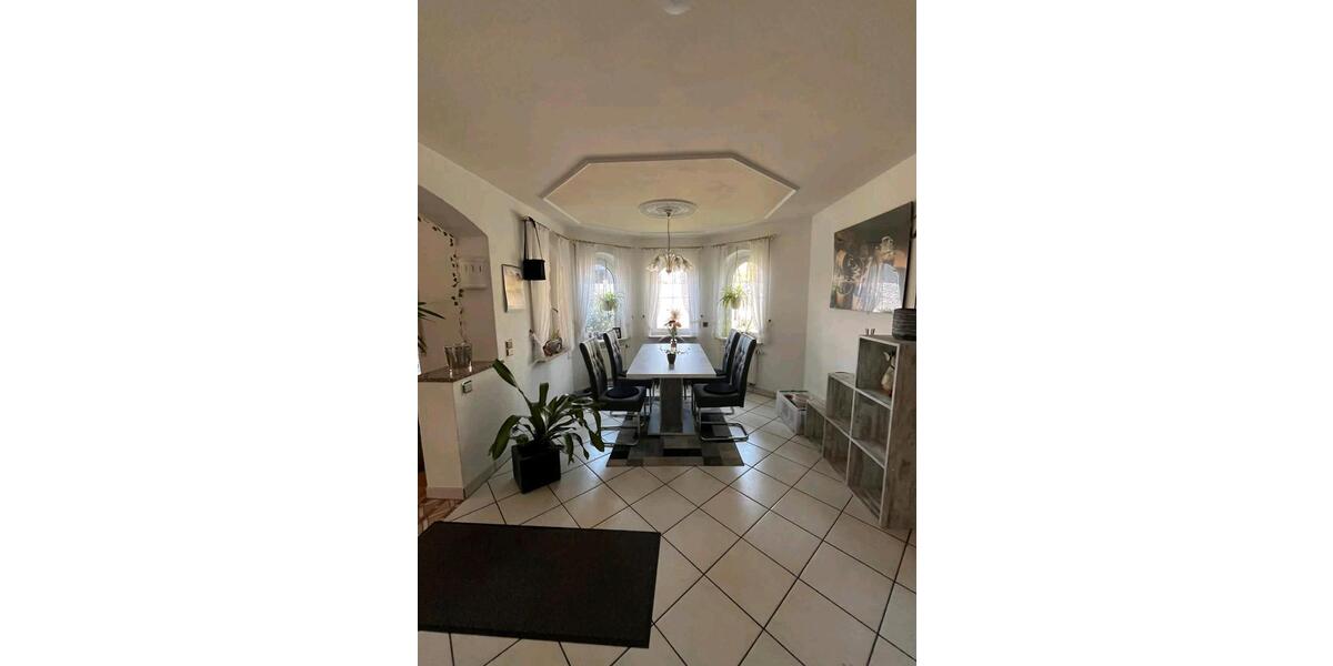 Erdgeschoßwohnung Wolfegg - 4.5 Zimmer, 127 m&sup2;, 1.100&euro; | Angebot:26357734
