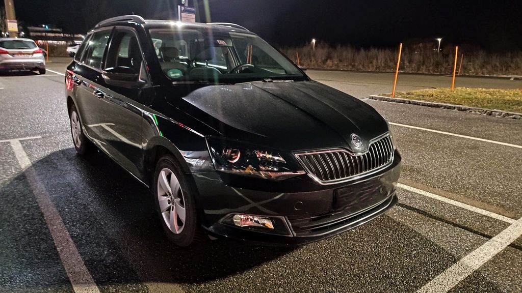 Skoda Fabia 60.000 km 12.000 &euro; Kaufbeuren 87600