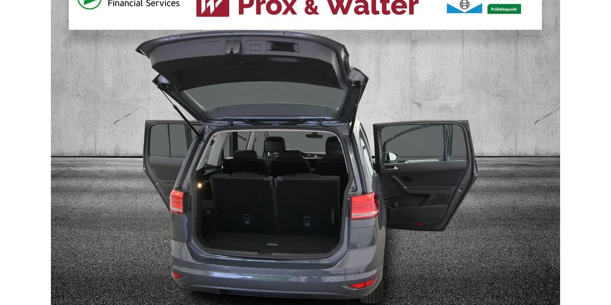 VW Touran TSI Comfortline 7-SITZ+NAVI+STANDHEIZUNG 16.192 km 30.700 &euro; Hagenow 19230