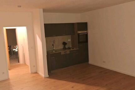 Kernsaniertes 1 Zimmer Apartment im Zentrum zimmer