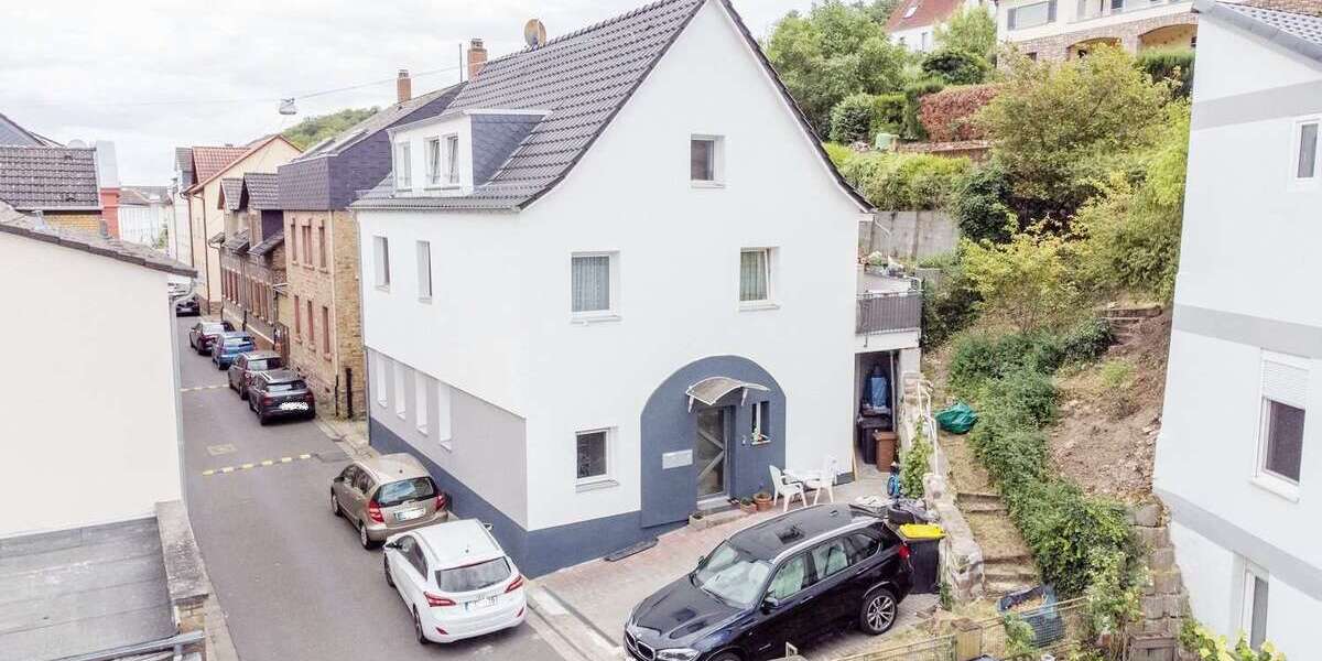 Haus zum Kaufen in Bingen am Rhein 397.000 € 244 m² 8 zimmer