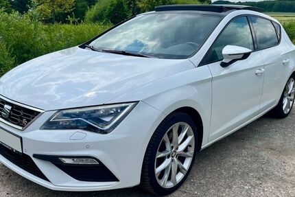 Seat Leon 142.420 km 17.980 &euro; Springe 31832