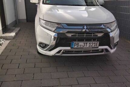 Mitsubishi Plug-in Hybrid Outlander 80.000 km 20.500 &euro; Bad Lippspringe 33175