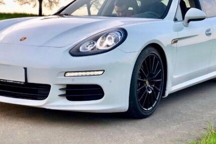 Porsche Panamera 252.600 km 22.500 &euro; Eutingen 72184