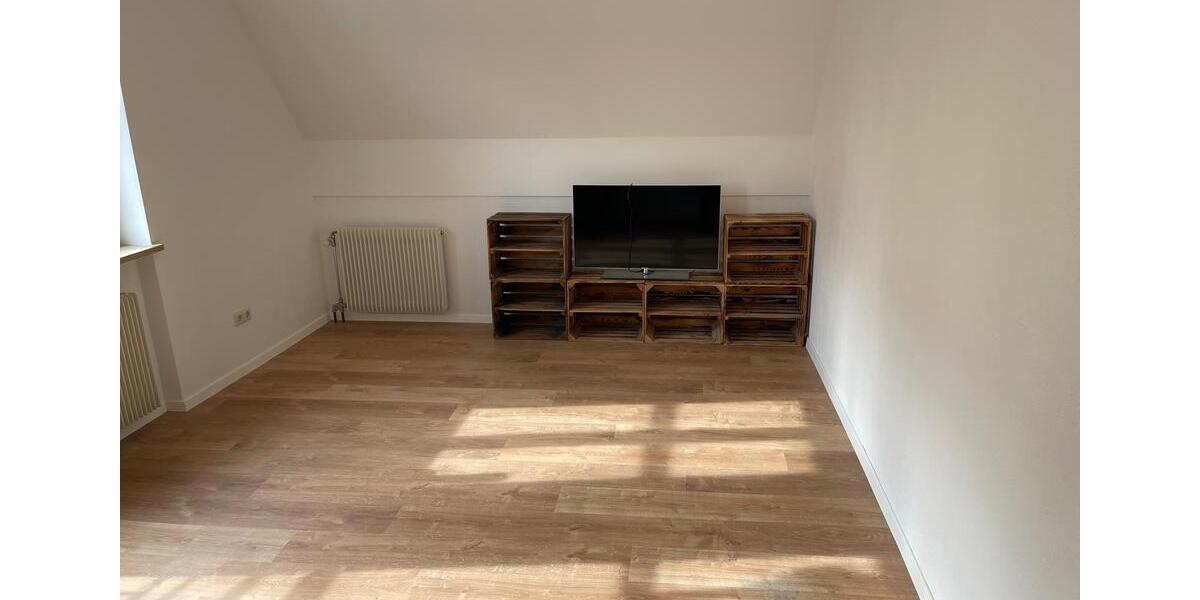 Dachgeschoßwohnung Hirschau - 3 Zimmer, 69 m&sup2;, 560&euro; | Angebot:26664471