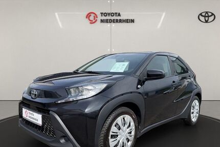 Toyota Aygo (X) 26.088 km 12.888 &euro; Bocholt 46395