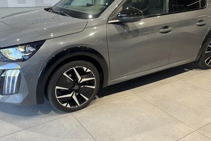 Peugeot 208 21.976 km 23.995 &euro; Augsburg 86179