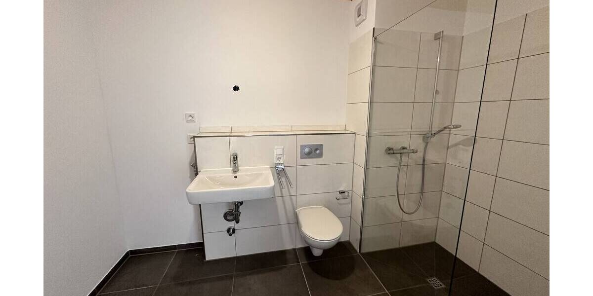 Etagenwohnung Frankfurt am Main Gallus - 2 Zimmer, 64 m&sup2;, 1.270&euro; | Angebot:26672450