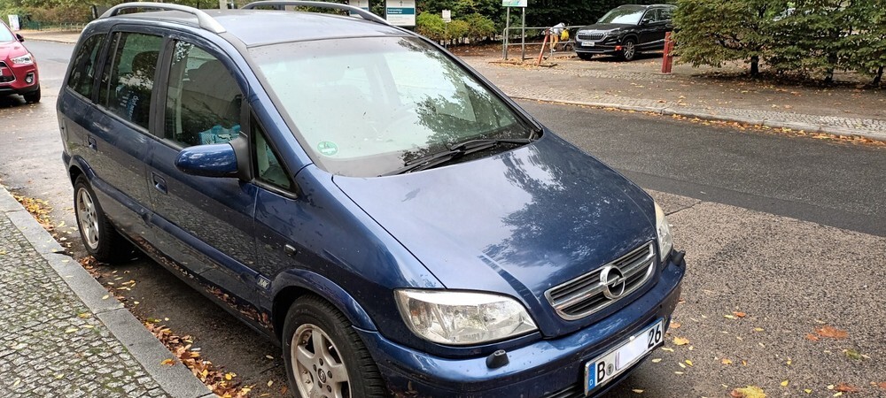 Opel Zafira 165.321 km 3.300 € Berlin 10178