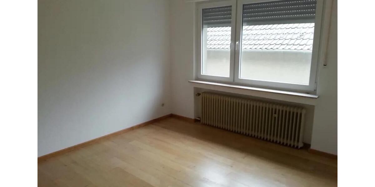 Maisonettenwohnung Solingen - 5 Zimmer, 125 m&sup2;, 1.200&euro; | Angebot:25852007