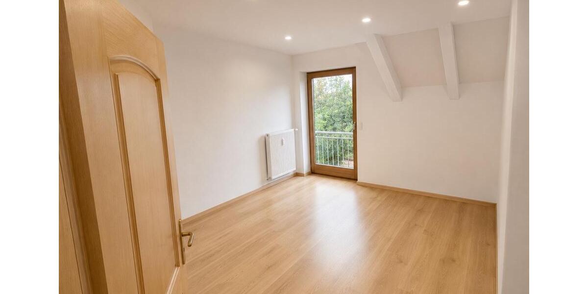 Etagenwohnung Neuburg an der Donau - 4.5 Zimmer, 135 m&sup2;, 1.370&euro; | Angebot:26653313