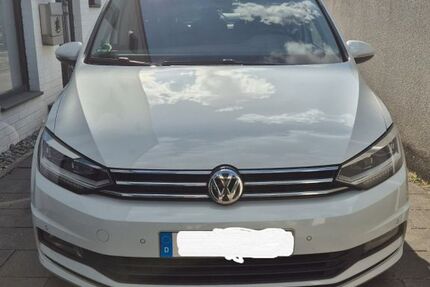 VW Touran 123.000 km 15.500 &euro; Duisburg 47269