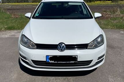 VW Golf 159.000 km 8.900 &euro; Apen 26689