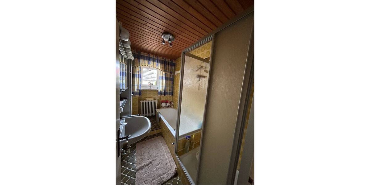 Einfamilienhaus Wassertrüdingen - 7 Zimmer, 180 m&sup2;, 215.000&euro; | Angebot:26858858