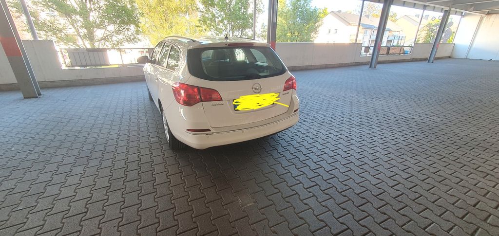 Opel Astra 132.000 km 7.200 &euro; Wiesbaden 65197