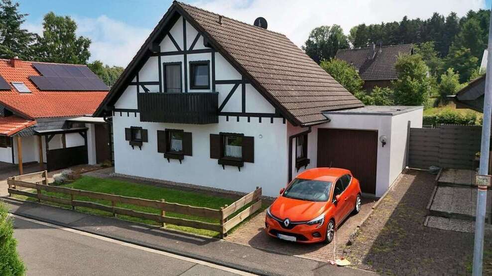 Haus zum Kaufen in Dahlem 230.000 € 98 m²