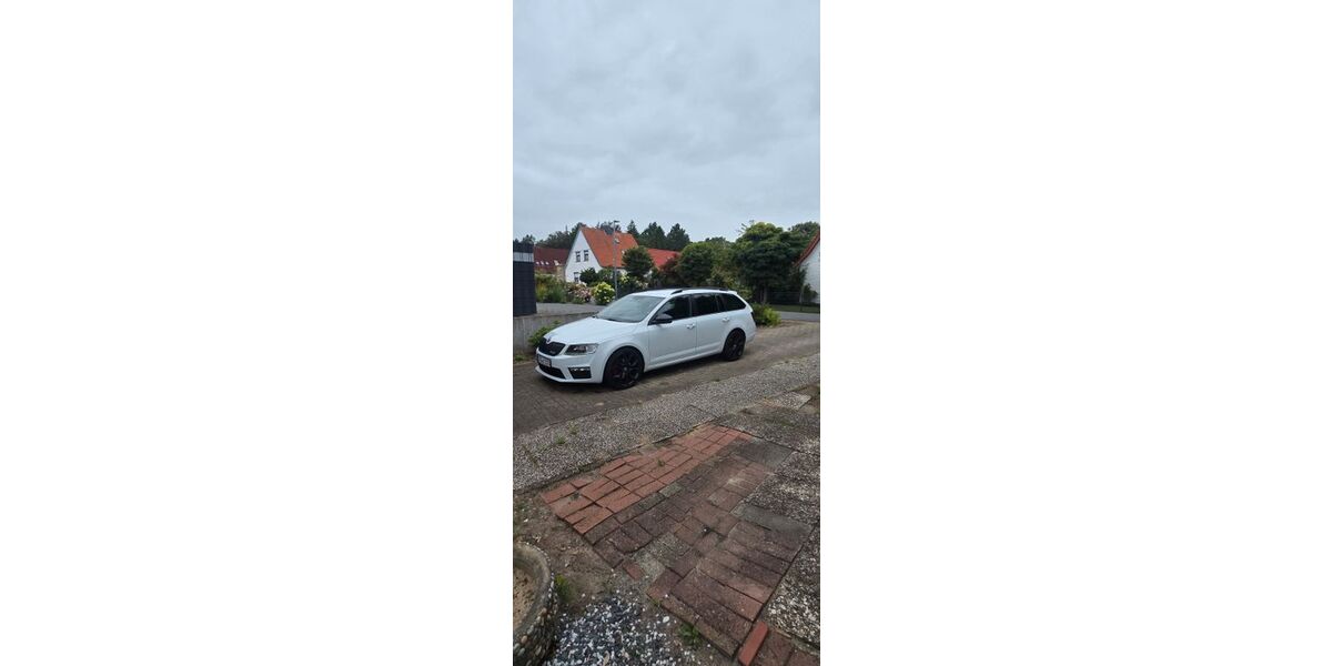 Skoda Octavia 208.000 km 10.990 &euro; Stade 21683